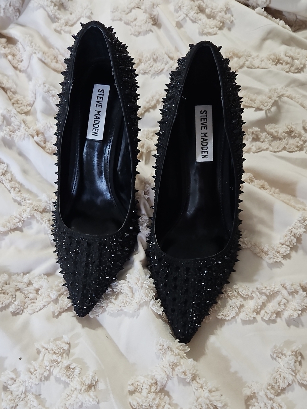 Steve Madden Black Spiked Pointed Pump